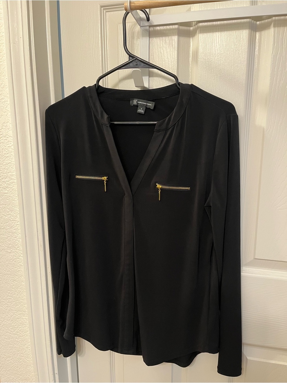 INC Black Top Small